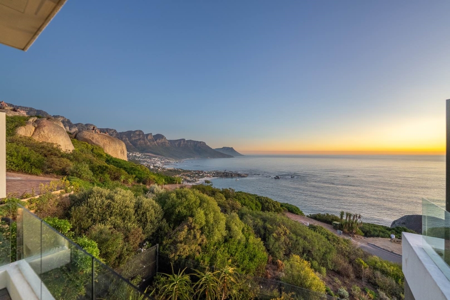 To Let 1 Bedroom Property for Rent in Bantry Bay Western Cape